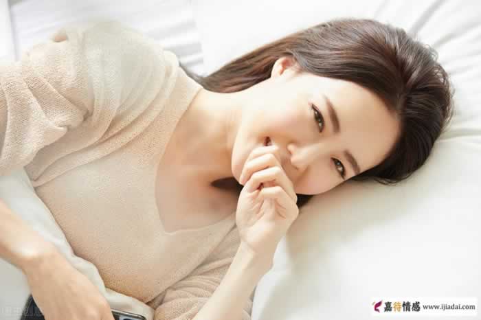 女人偷偷喜欢你，这3个表现难以隐藏(图2)