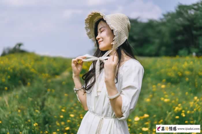 感情里，一个女人越“自卑”，这3个特征越明显(图2)