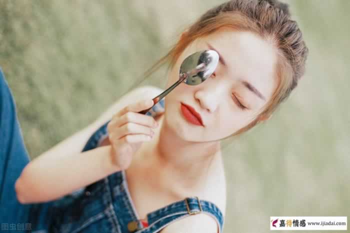 女人喜欢上一个男人，才会主动做这3件事(图2)