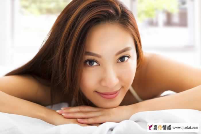四十岁以后，女人的魅力，就不再是长得好看了(图1)