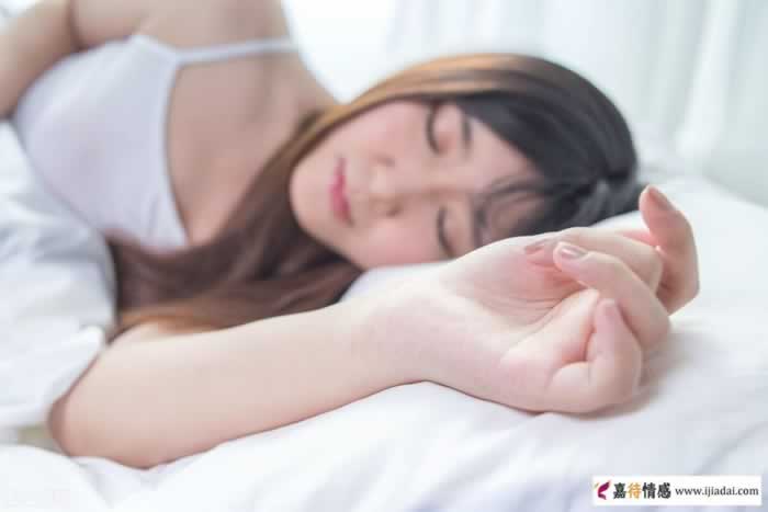 女人过60岁以后，对男人还有想法吗？(图1)