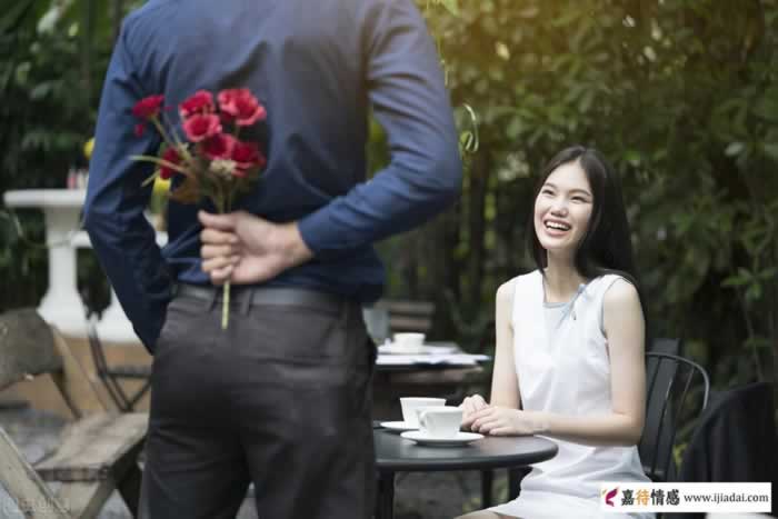 聪明的情人，会做到三不管，反而拴住了男人的心(图1)