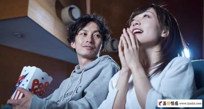 放不下你的男人，不一定频繁联系你，但是会有这3个表现(图2)
