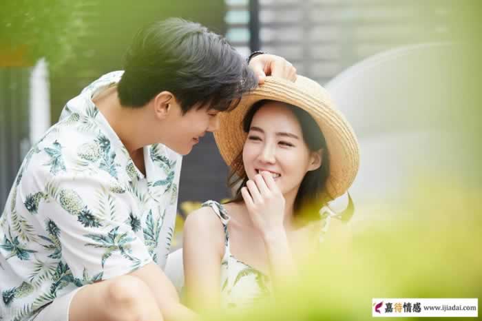 愿意给男人当情人的，多半是这2种女人(图1)