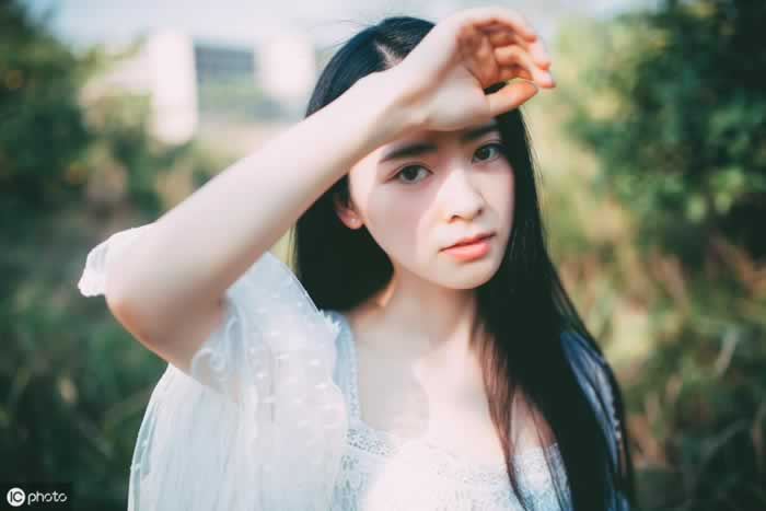 一个女人不拉黑你，也不回你消息，无非这几个原因(图2)