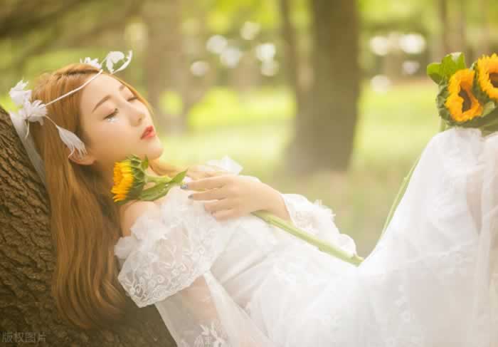 绿茶女的三大受宠秘籍:如何抓牢男人心?(图3) 绿茶女的三大受宠秘籍:如何抓牢男人心?(图3)