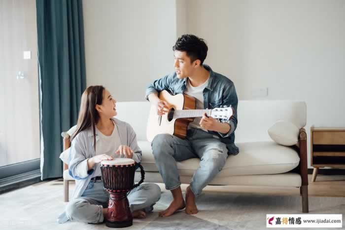 女人还是原配好，离婚娶了小娇妻，肠子悔青了(图4)