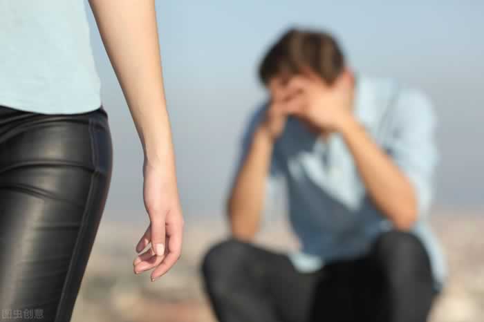 女朋友想分手怎么办？挽回前女友按照这三步走让她回心转意(图1)