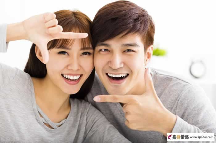 女人太主动是否会显得很随便？(图1)